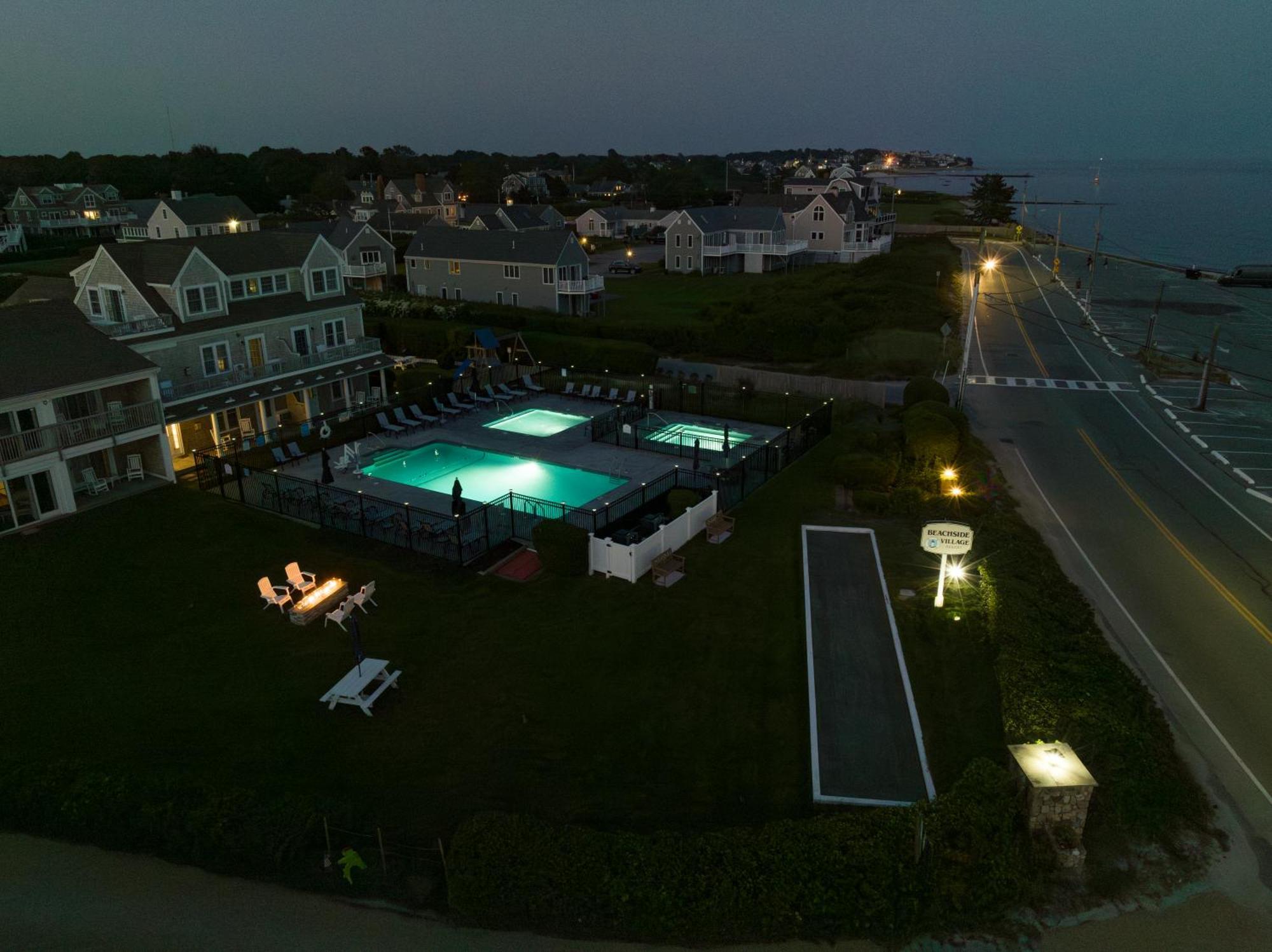 Beachside Village Resort 法尔茅斯 外观 照片