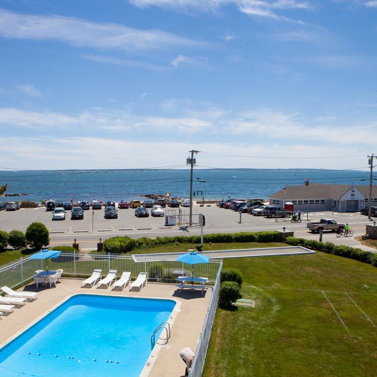 Beachside Village Resort 法尔茅斯 外观 照片